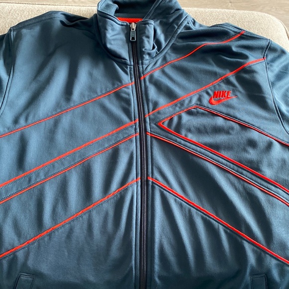 NIKE retro full-zip track jacket swoosh grey gray red orange like new - Picture 2 of 6